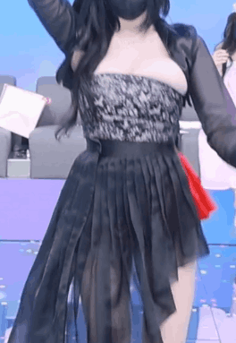 17387590349715.gif