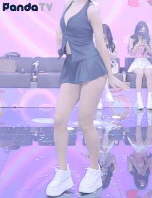 1739525870799.gif