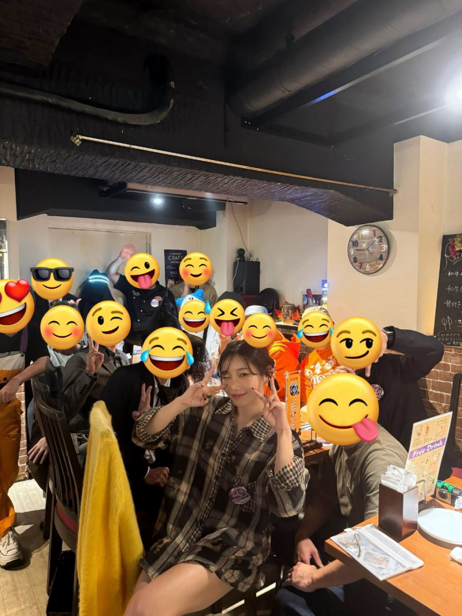 thumb-17324408340948_900x1200.jpg