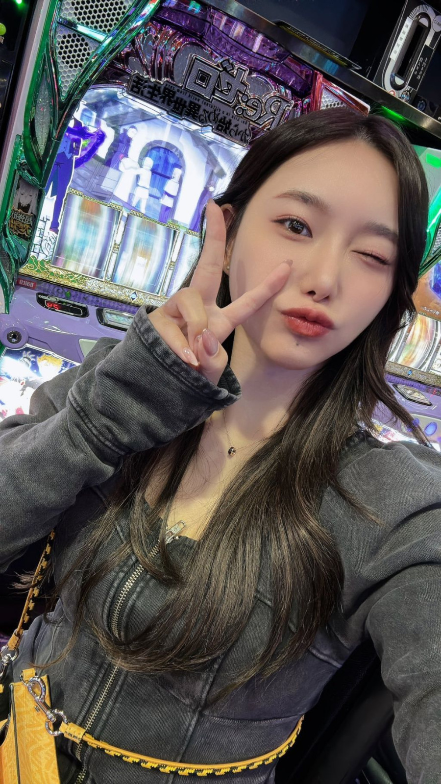 thumb-17324408486409_900x1600.jpg