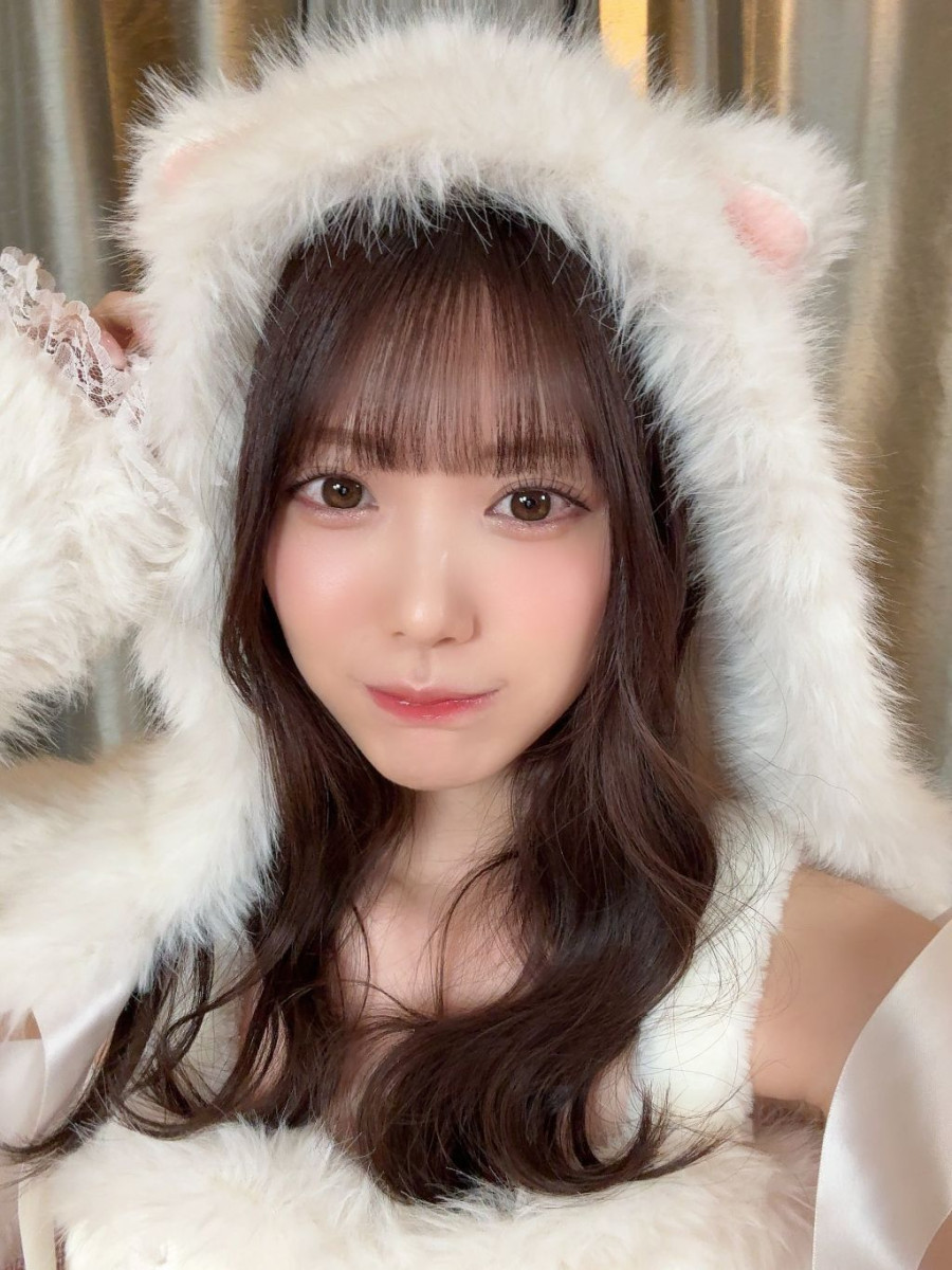 thumb-17339960094036_900x1200.jpg