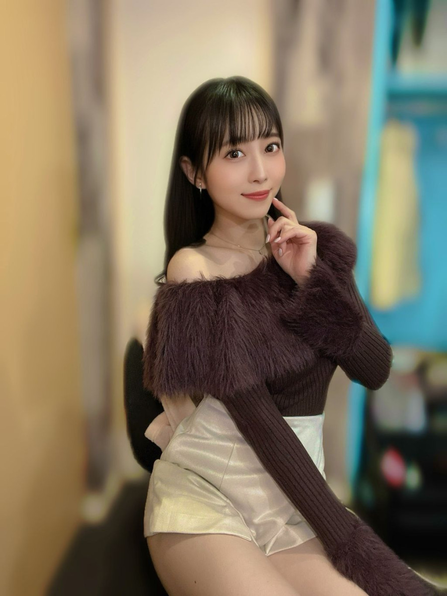 thumb-17379704261754_900x1200.jpg