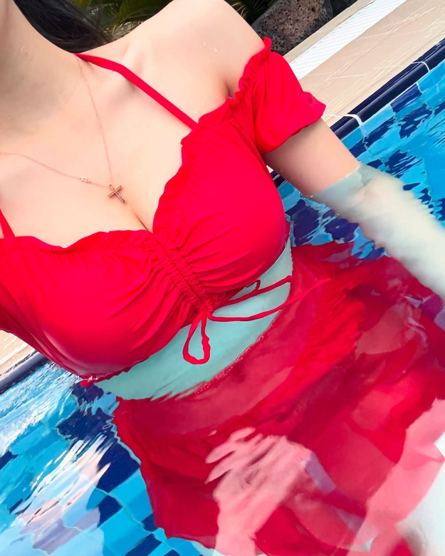 thumb-17407892746252_900x1125.jpg