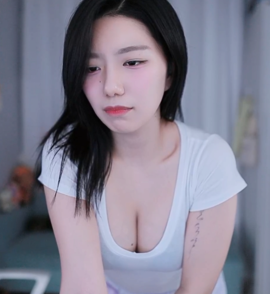 thumb-17560390594143_900x979.png